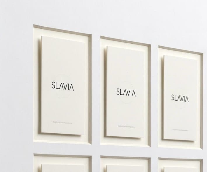 白色無酸卡紙相框與 SLAVIA 即影即有相紙展示